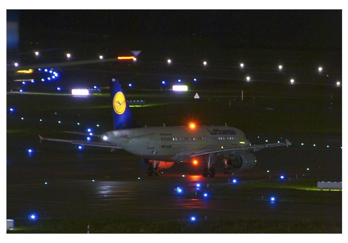 Taxiway lighting